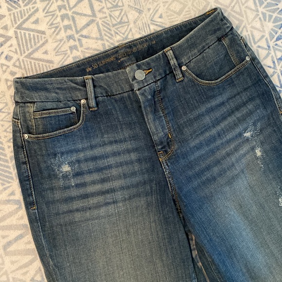 Chico’s So Slimming Girlfriend Denim Shorts - Picture 2 of 8